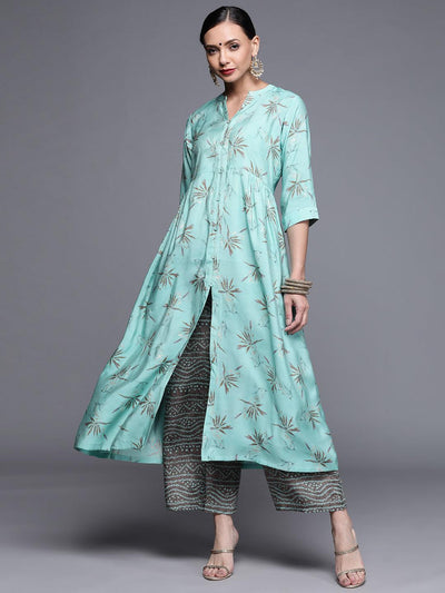 Buy Green Embroidered Chanderi Silk Kurta by Designer Priya Chaudhary for  Women online at Kaarimarket.com